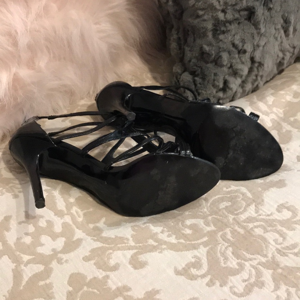 Date night-Black Nina heels! - Picture 2 of 4